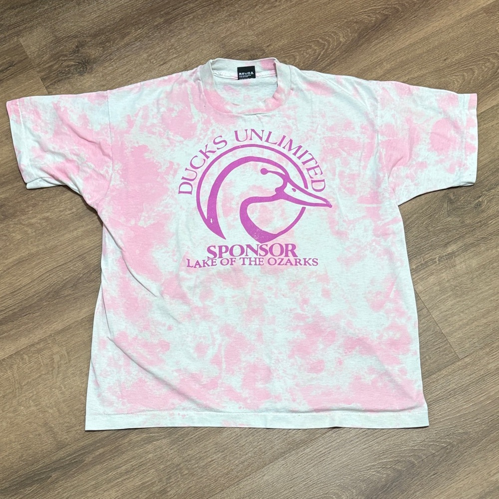 Vintage Single Stitch Pink and White Ducks Unlimited T-Shirt Size XL *Read